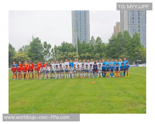 激情四溢的绿茵场上足球火宣传片带你领略无与伦比的精彩瞬间